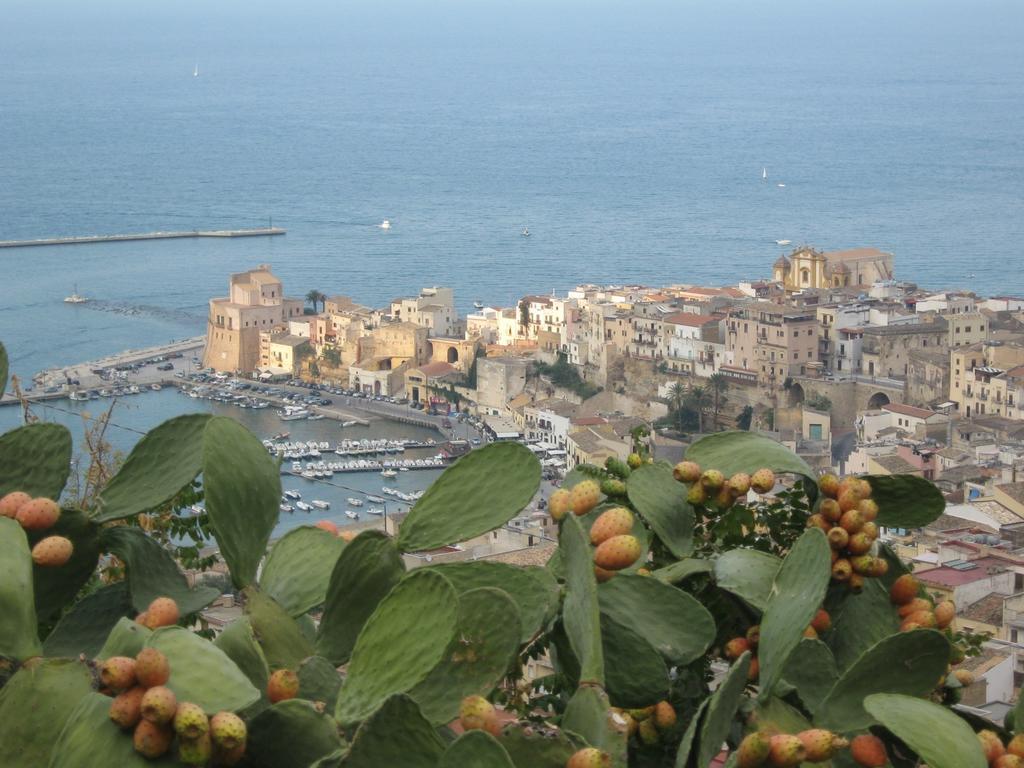 Casa Chiarenza Hotell Castellammare del Golfo Exteriör bild