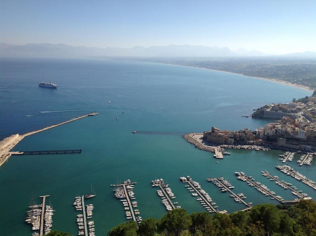 Casa Chiarenza Hotell Castellammare del Golfo Exteriör bild